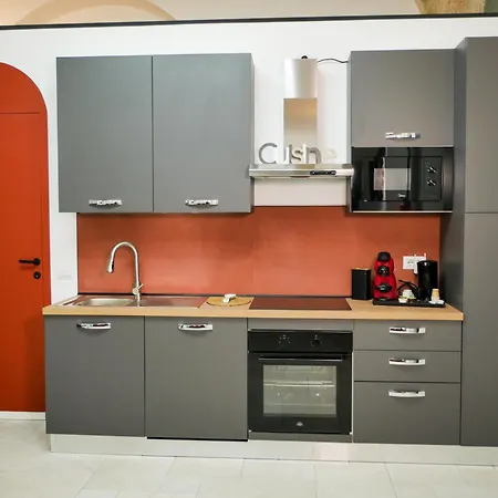 Sarahome شقة *